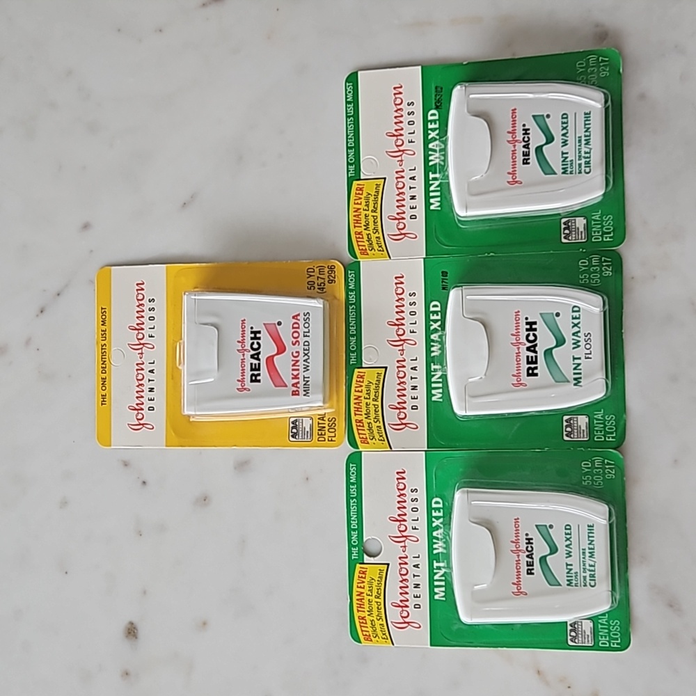 Vintage Johnson & Johnson Reach Mint Waxed Floss